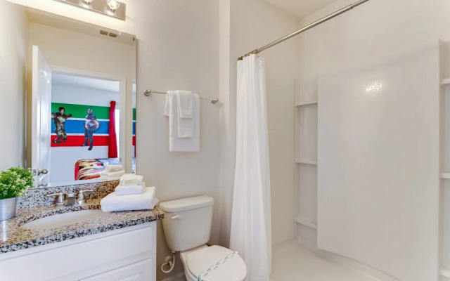 Oakwood Stree Villa Solterra 7041