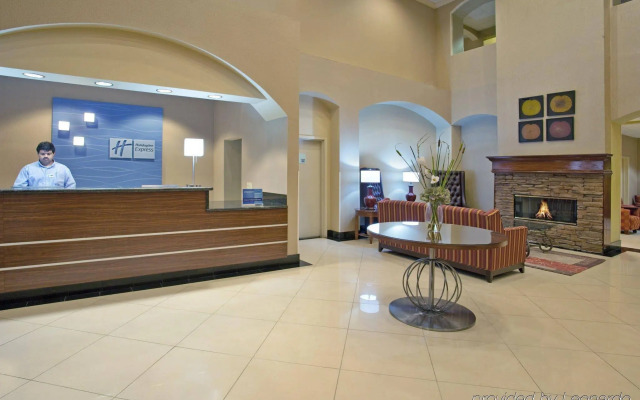 Holiday Inn Express & Suites Rancho Mirage - Palm Spgs Area by IHG