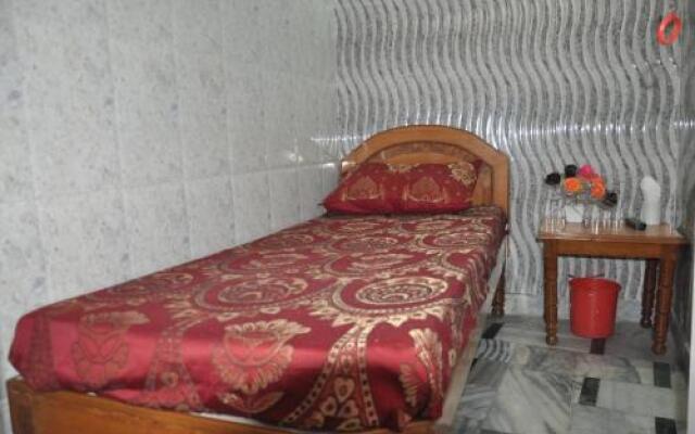 Pari Guest House