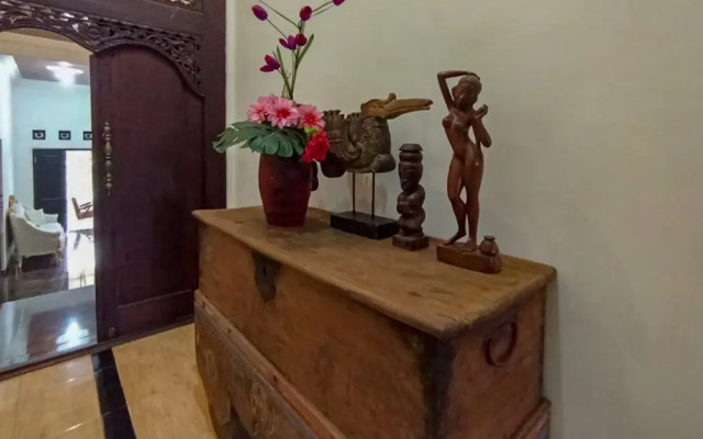 Intayu Homestay RedPartner