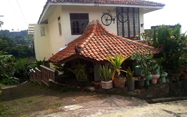 EXPRESS O 92299 Bumi Bati Deudeuh