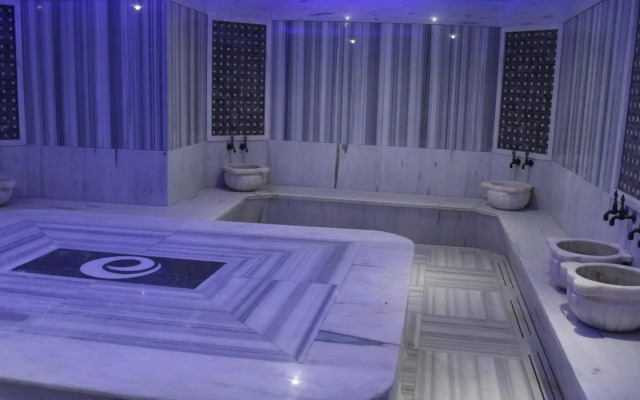 Bloom Hotel