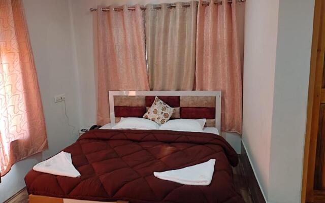 Hotel Silver Inn Srinagar