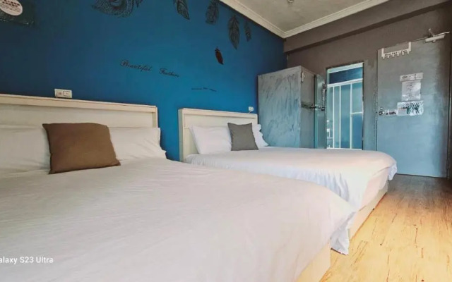 Taoyuan Airport Rory Harbor Hostel