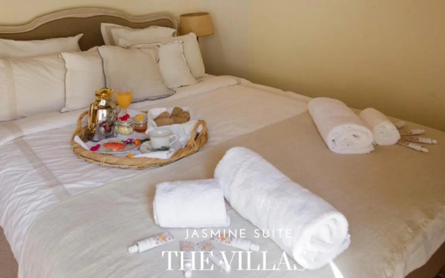 Suites by Bella Vista - Historic Guesthouse