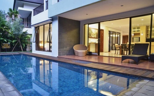 Ohara City View 5BR Villa with a Private Pool