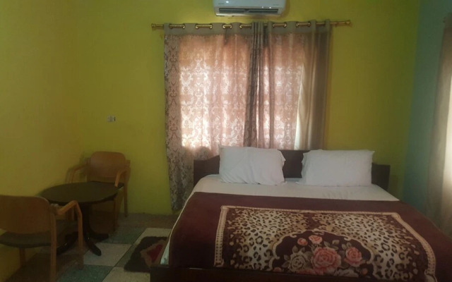 Yelsking Royal Lodge