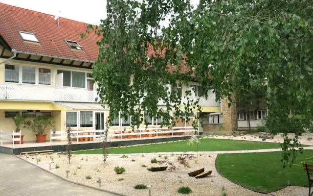 Hotel Forrás