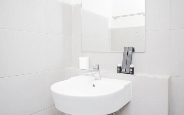 Spacious and Compact Studio Room at Bintaro Icon Apartment