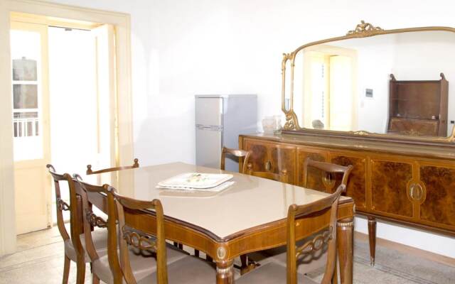 Apartment with 3 Bedrooms in Siracusa, with Furnished Balcony And Wifi - 80 M From the Beach