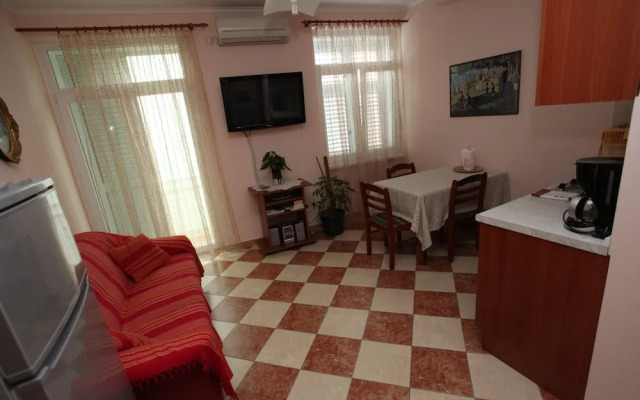 Split Apartments Peric