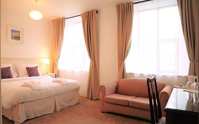 Dingle Garden Townhouse
