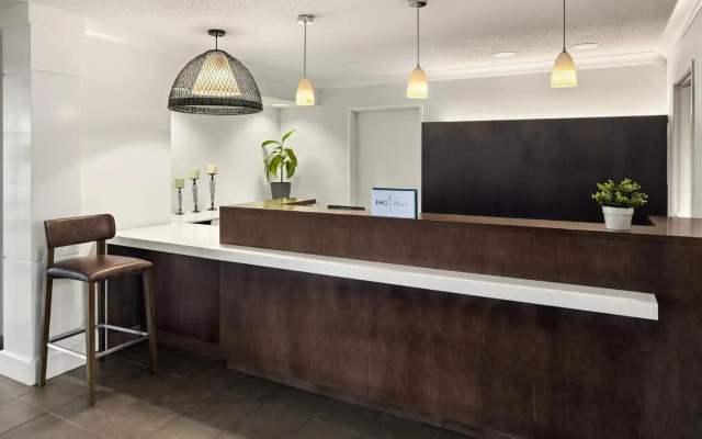Staybridge Suites MPLS-Maple Grove/Arbor Lakes by IHG
