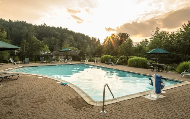 Bluebird Cady Hill Lodge