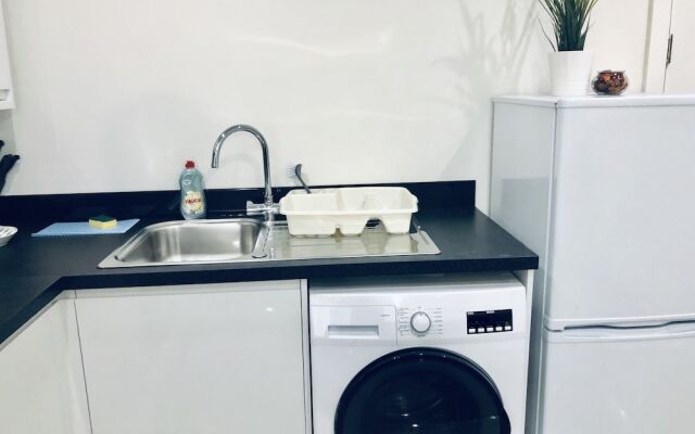 Snapos Luxury Serviced Apartments – Shield House