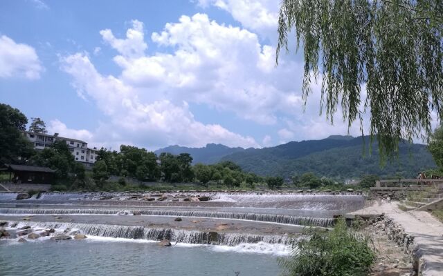 5 Yue Zhangjiajie Wulingyuan Branch
