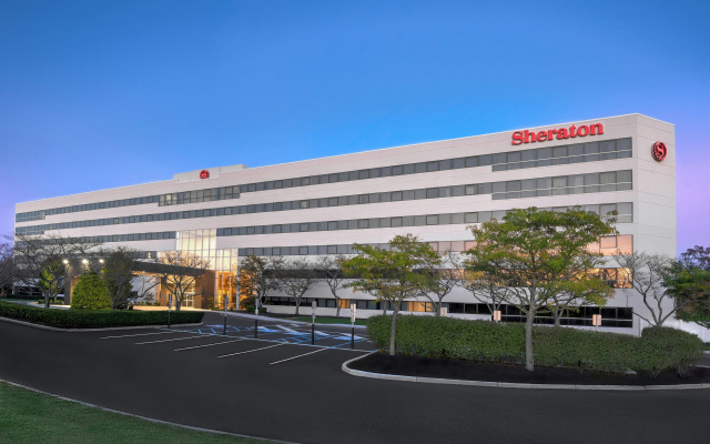 Sheraton Eatontown Hotel