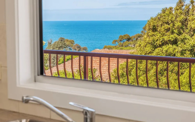 Heritage House Motel & Units