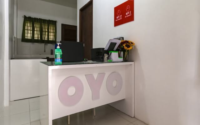 OYO 736 Jade Apartelle