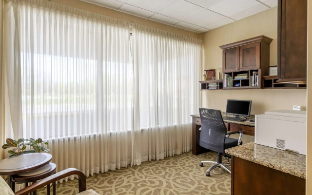 Comfort Inn & Suites Watertown - 1000 Islands