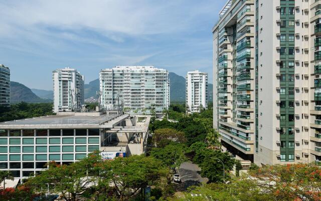 Apartamento c/ Piscina e Garagem | FL 960/520