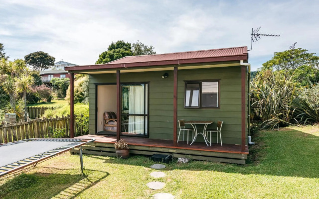 Olive Lane - Waiheke Holiday Home