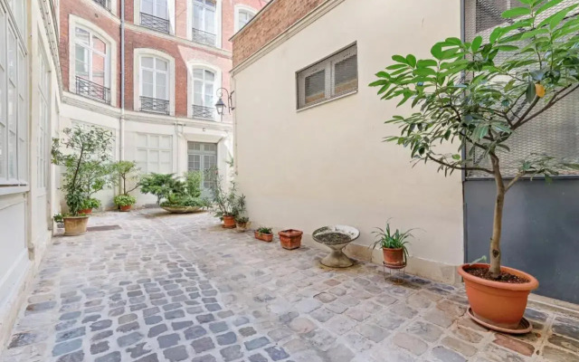 Splendid Parisian Flat 5P - Montorgueil
