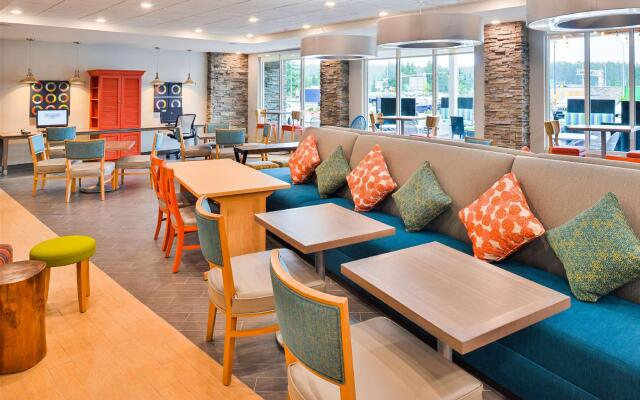 Home2Suites by Hilton Dupont, WA