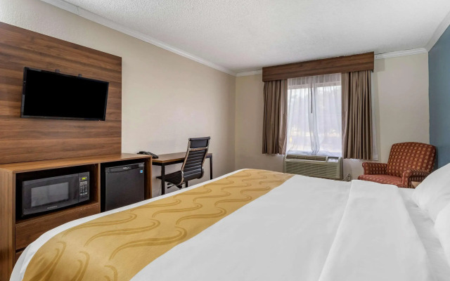 Quality Inn & Suites Ft. Jackson Maingate