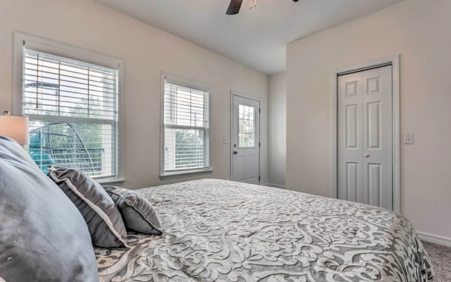 Idyllic Pensacola Home w/ Yard + Fire Pit!