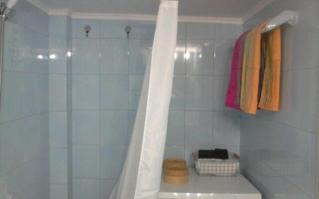 Roof-top garden apartment really well located in Athens