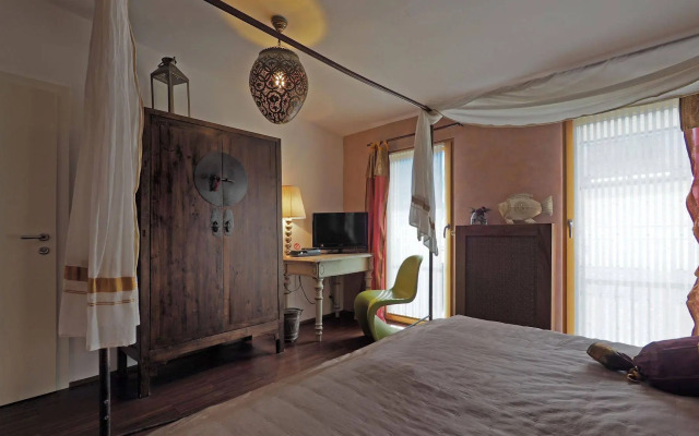 The Rooms Bed & Breakfast