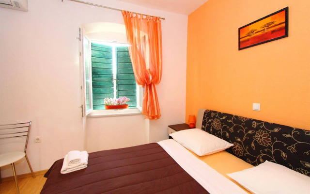 Nirvana Rooms & Apartments