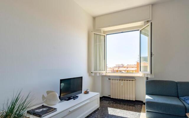JOIVY Family Flat W/Terrace & Parking Near Beach