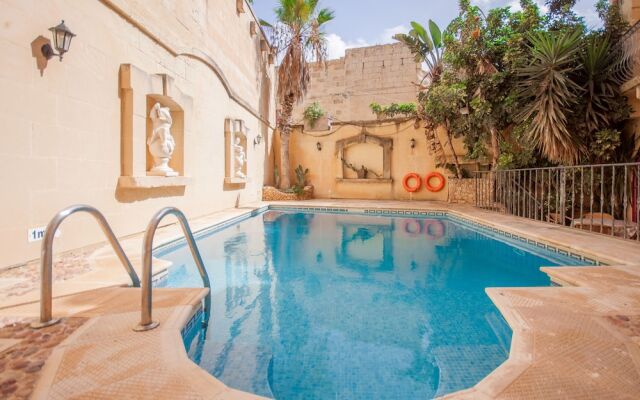 Gozitan Farmhouse Pool &amp; Jacuzzi - PP 2