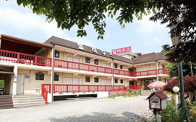Anmyeondo Hillhouse Pension