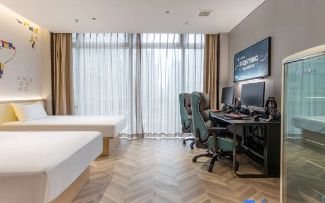 WanYoo Esports Hotel (Shanghai Huanyu City Zhenru Subway Station)