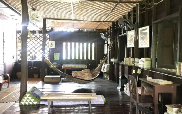 Banban Nannan Library and Guesthome
