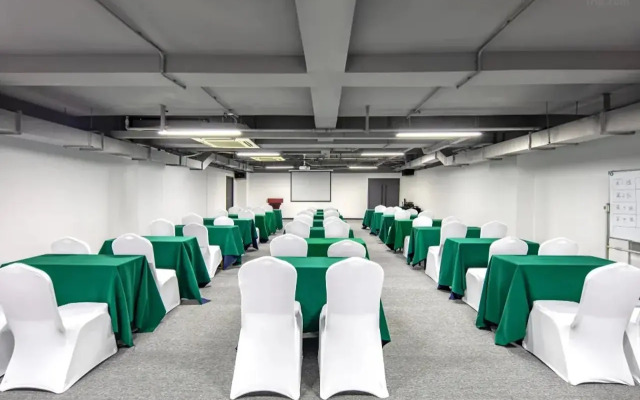 Vienna Classic Hotel (Hangzhou Banshan Shiqiao)