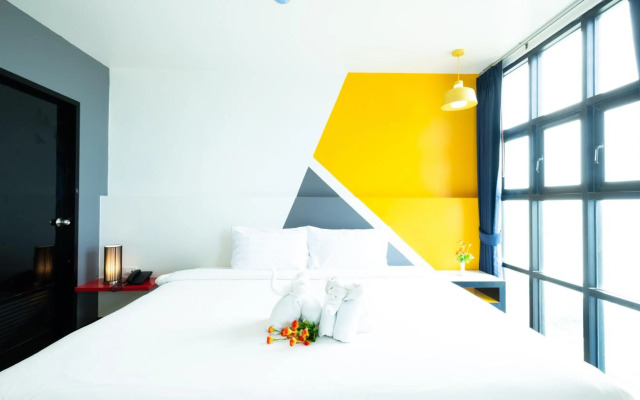 Play Phala Beach Rayong