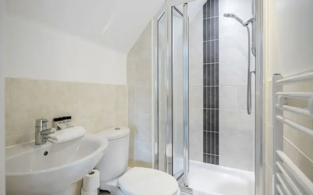 Roomspace Apartments -King Johns Place