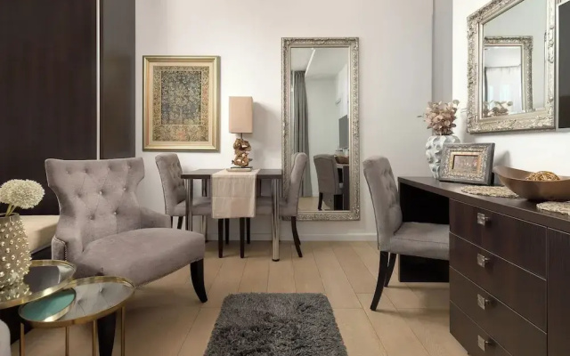 Apartments Studios 81