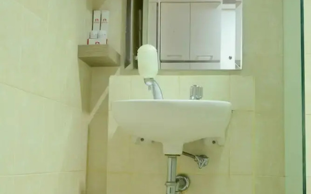 1 Bedroom at Cosmo Mansion Apartment by Travelio