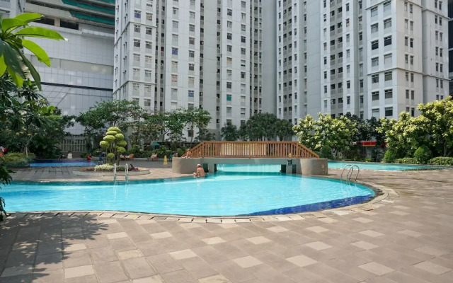 Sea View 2BR Apartment at Green Bay Pluit