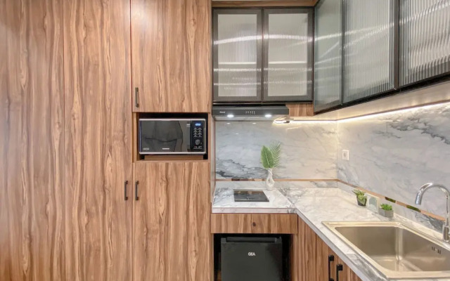 Spacious And Homey Studio Apartment At Pollux Chadstone