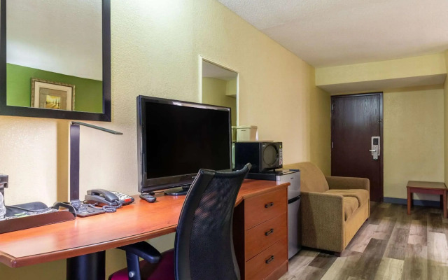 Quality Inn Baytown - Houston East