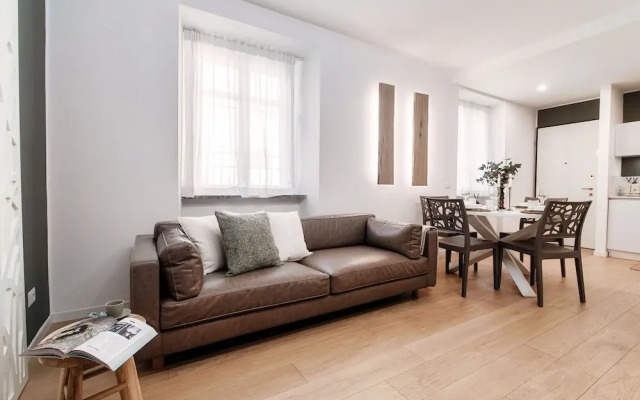 Rafael White Home