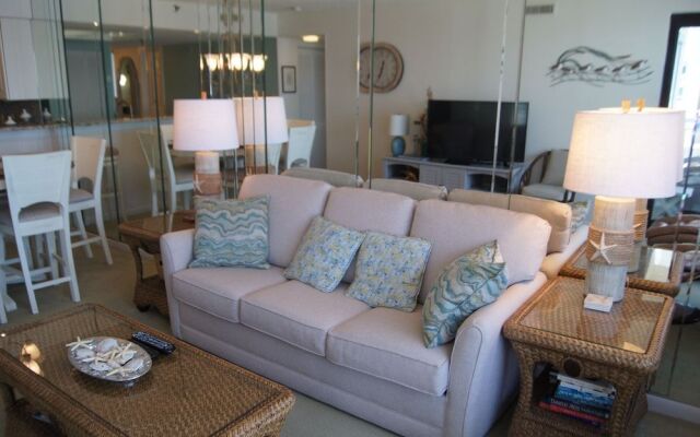 Windemere 605 by RedAwning