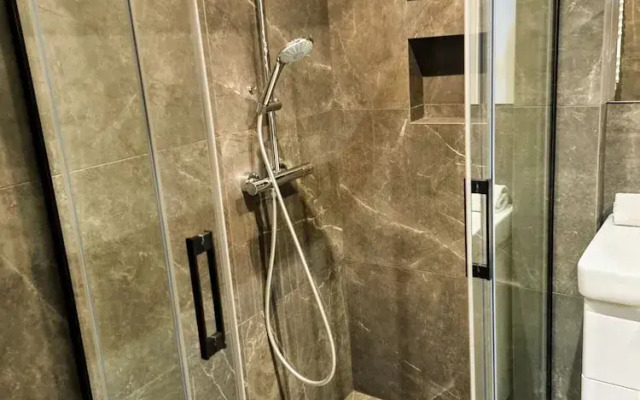 Apartment Grzybowska Warsaw by Renters