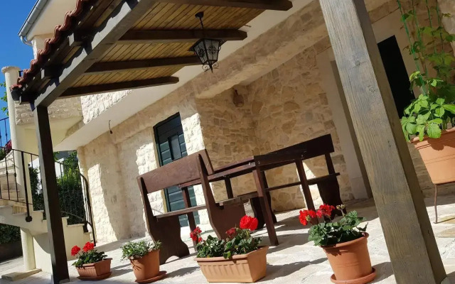 Holiday home Jakov
